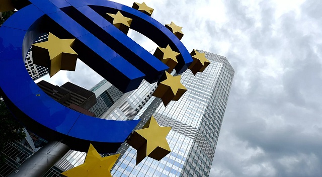 Đồng Euro lao xuống đáy 2 năm sau động thái của Fed