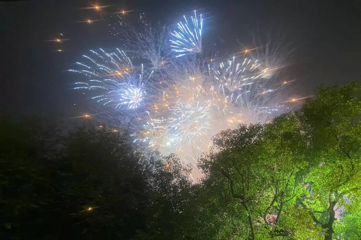 Chùm ảnh pháo hoa chào đón năm mới 2025 