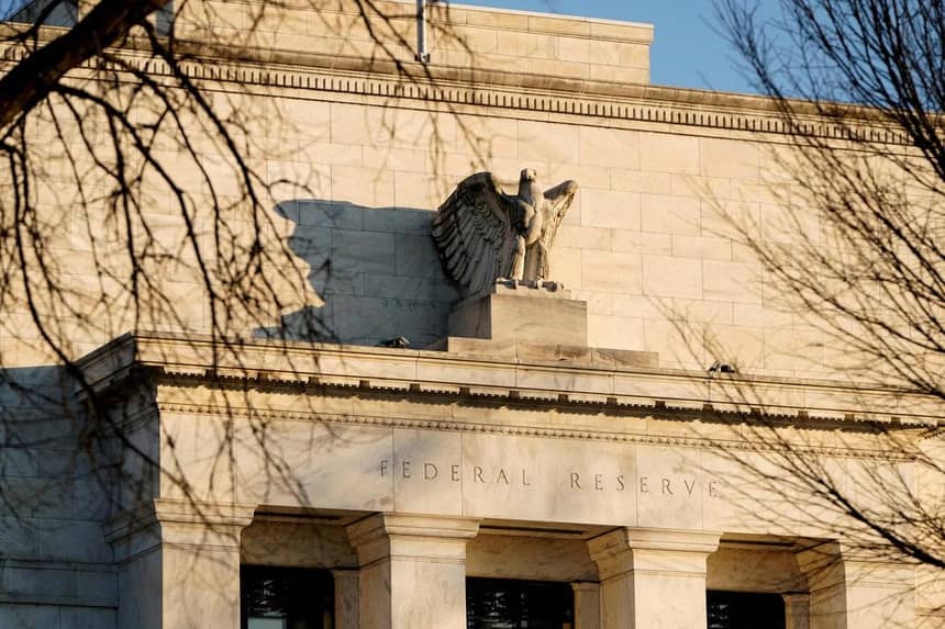 Fed "đau đầu" vì lạm phát và chính sách của Trump