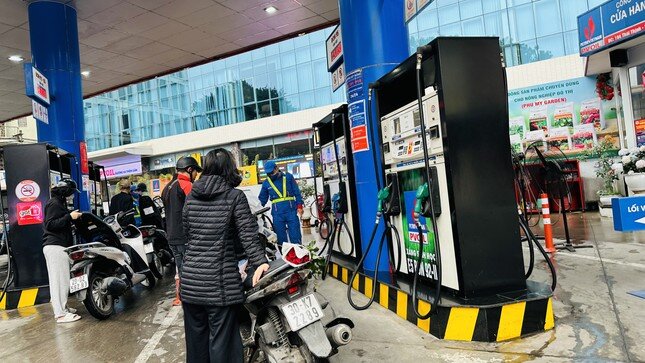 Vì sao xăng E5 nguy cơ 'chết yểu'?
