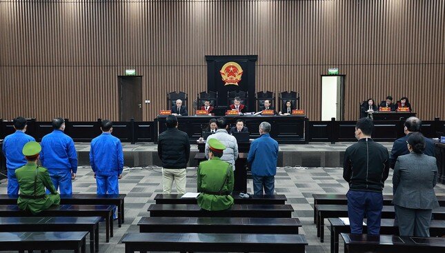 Bị cáo Nguyễn Cao Trí: 'Để hoàn thành nhiệm vụ thì phải có chuyện đưa quà, biếu xén'