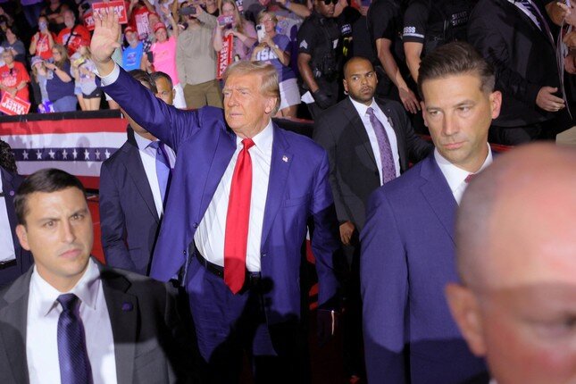 Nín thở trước ngày ông Donald Trump nhậm chức Tổng thống Mỹ ảnh 1