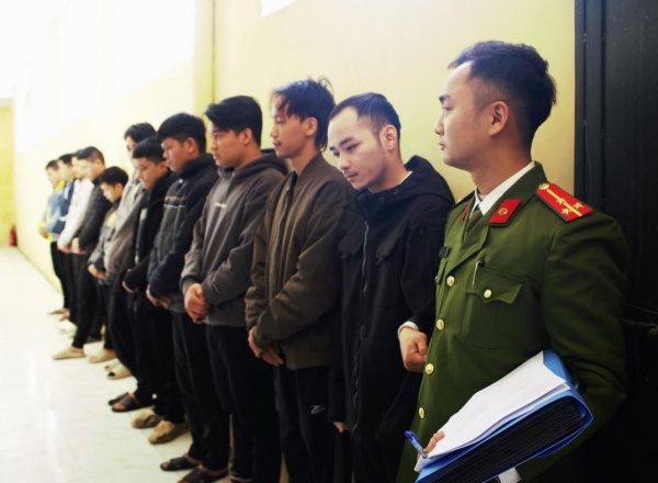 Lập chuỗi công ty tư vấn, bán thuốc "vô tác dụng", thu lợi bất chính tới 30 tỷ/tháng