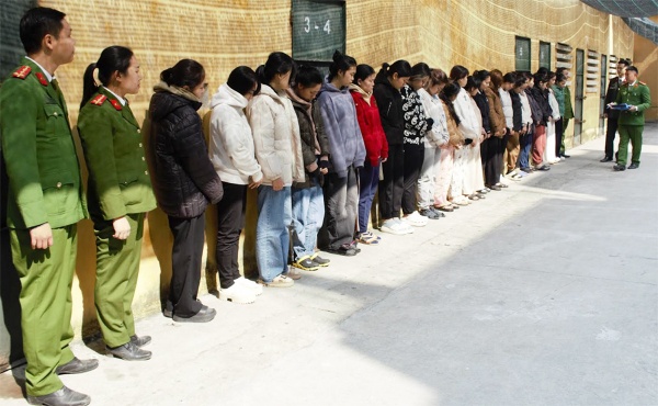 Lập chuỗi công ty tư vấn, bán thuốc "vô tác dụng", thu lợi bất chính tới 30 tỷ/tháng