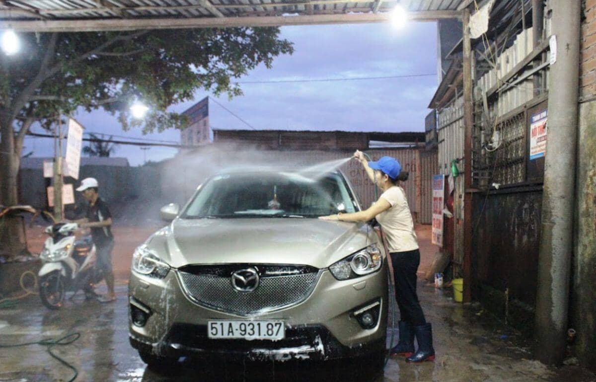 Những nghề “hot” “hái ra tiền” dịp cuối năm