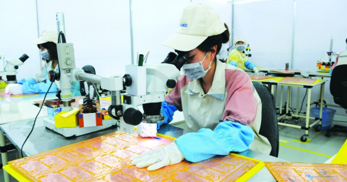 Hút vốn ngoại cho ngành bán dẫn