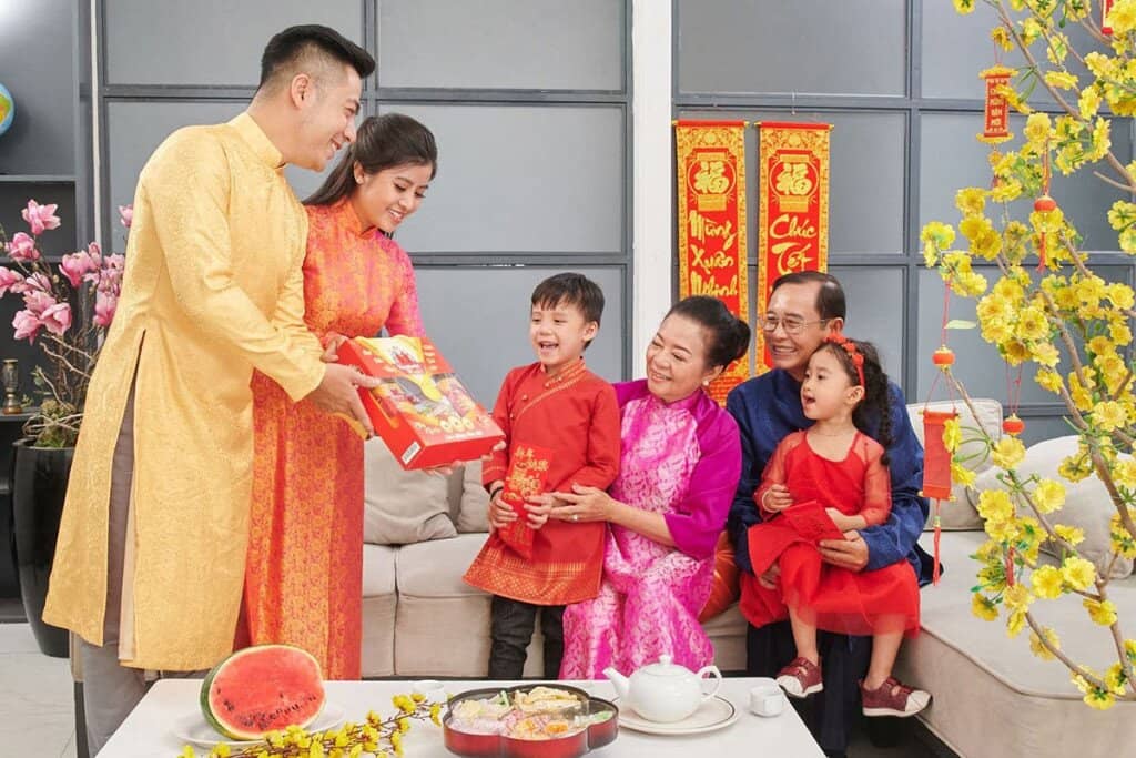 Những điều cần lưu ý trong ngày Tết để được may mắn cả năm