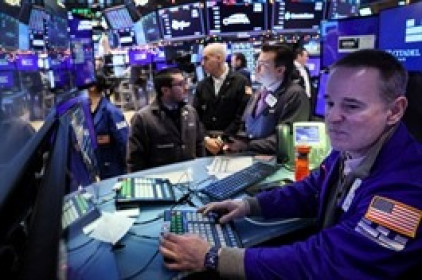 Phố Wall phục hồi sau đợt bán tháo