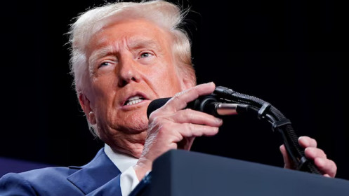 Ông Trump dừng mọi khoản trợ cấp liên bang để tránh lãng phí