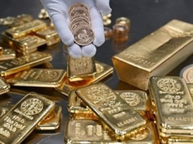 Vàng thế giới giảm sau quyết định lãi suất của Fed