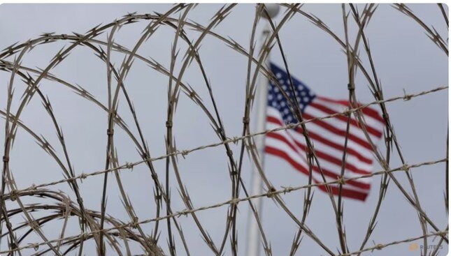 Tổng thống Mỹ Trump tuyên bố sẽ giam người nhập cư phạm tội ở nhà tù Guantanamo khét tiếng
