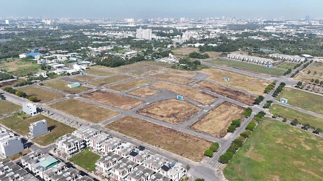 Đất nền 2025: ‘Bỏ 1 đồng vốn thu 3 đồng lời’