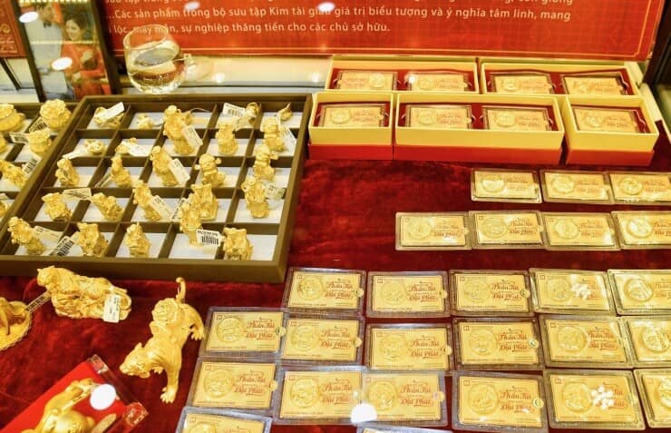 Vàng Thần Tài là gì, ngày Thần Tài năm Ất Tỵ 2025 vào ngày nào?