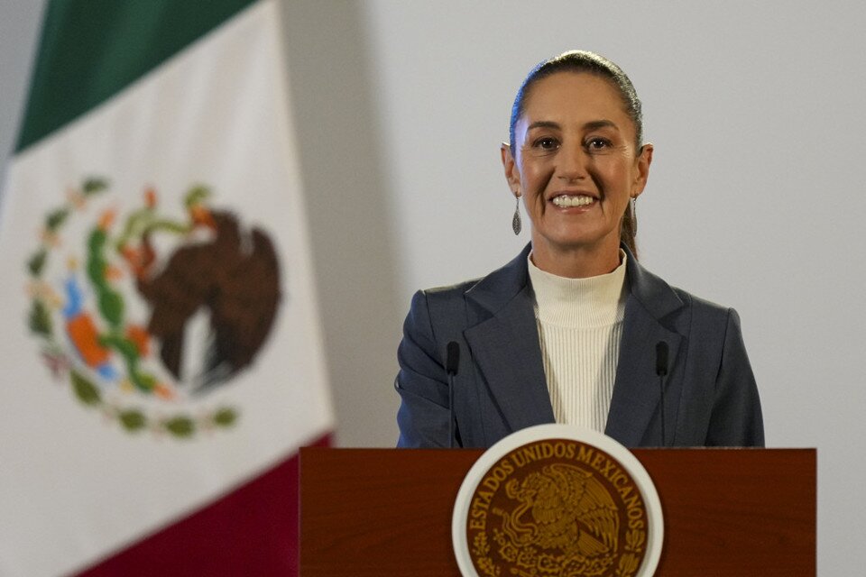 Phản ứng từ Trung Quốc, Mexico và Canada trước đòn thuế quan mới của ông Trump
