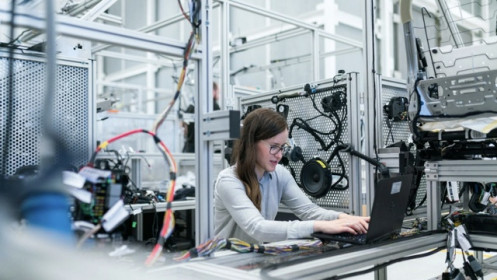 Mục tiêu có 50.000 kỹ sư bán dẫn và 1 nhà máy sản xuất chip vẫn là thách thức với Việt Nam?