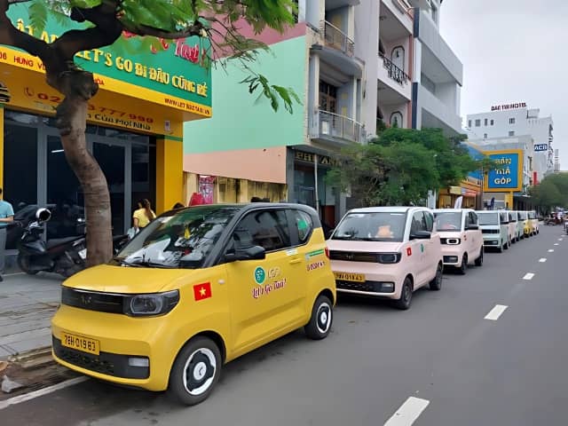 Cổ phiếu nhà phân phối xe điện Wuling tiếp tục tăng trần dù báo lỗ kỷ lục