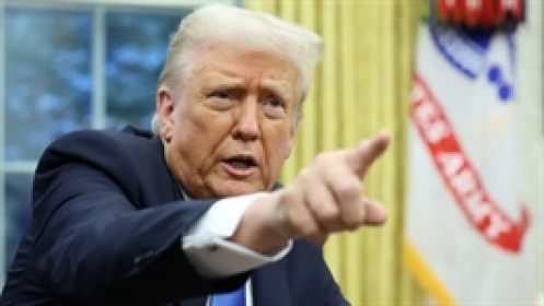 Trump kêu gọi hạ lãi suất để "song hành" với chính sách thuế quan