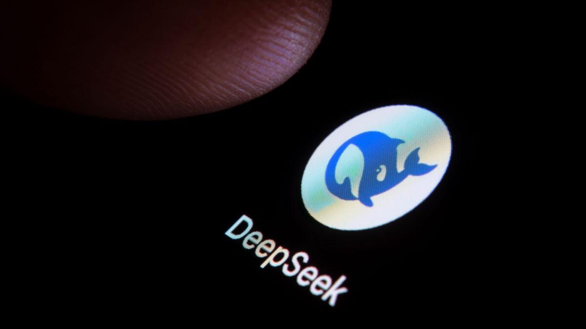 Đu cơn sốt DeepSeek, loạt app mạo danh nở rộ “moi tiền” người dùng