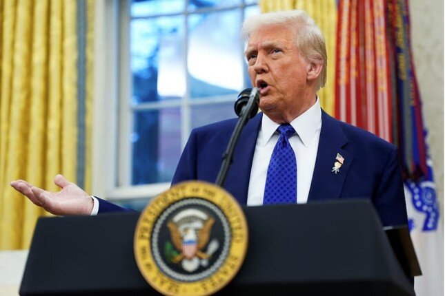 Thẩm phán Mỹ cho phép Tổng thống Trump triển khai chương trình cắt giảm hàng vạn nhân viên