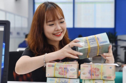 Lãi suất tiền gửi biến động ra sao sau Tết?