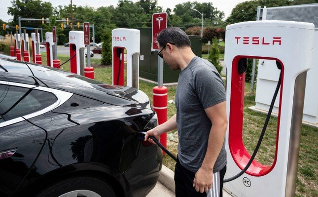 Cáp sạc xe điện Tesla trở thành mục tiêu của kẻ trộm