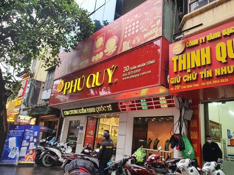 Giá vàng 19/2 tăng giảm chóng mặt, cửa hàng điều chỉnh chiều mua vào cao chưa từng thấy