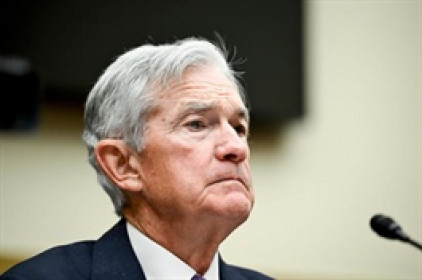 Fed lo thuế quan của Trump cản trở kế hoạch hạ lãi suất