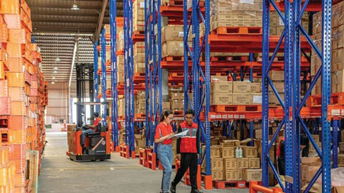 “Miếng bánh” thị trường chuyển phát nhanh Việt Nam