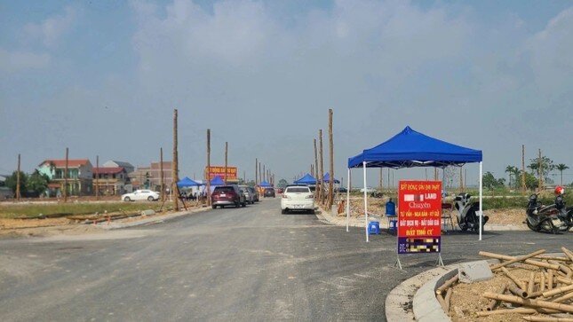 89 lô đất huyện ngoại thành Hà Nội lên 'sàn' sau bỏ cọc