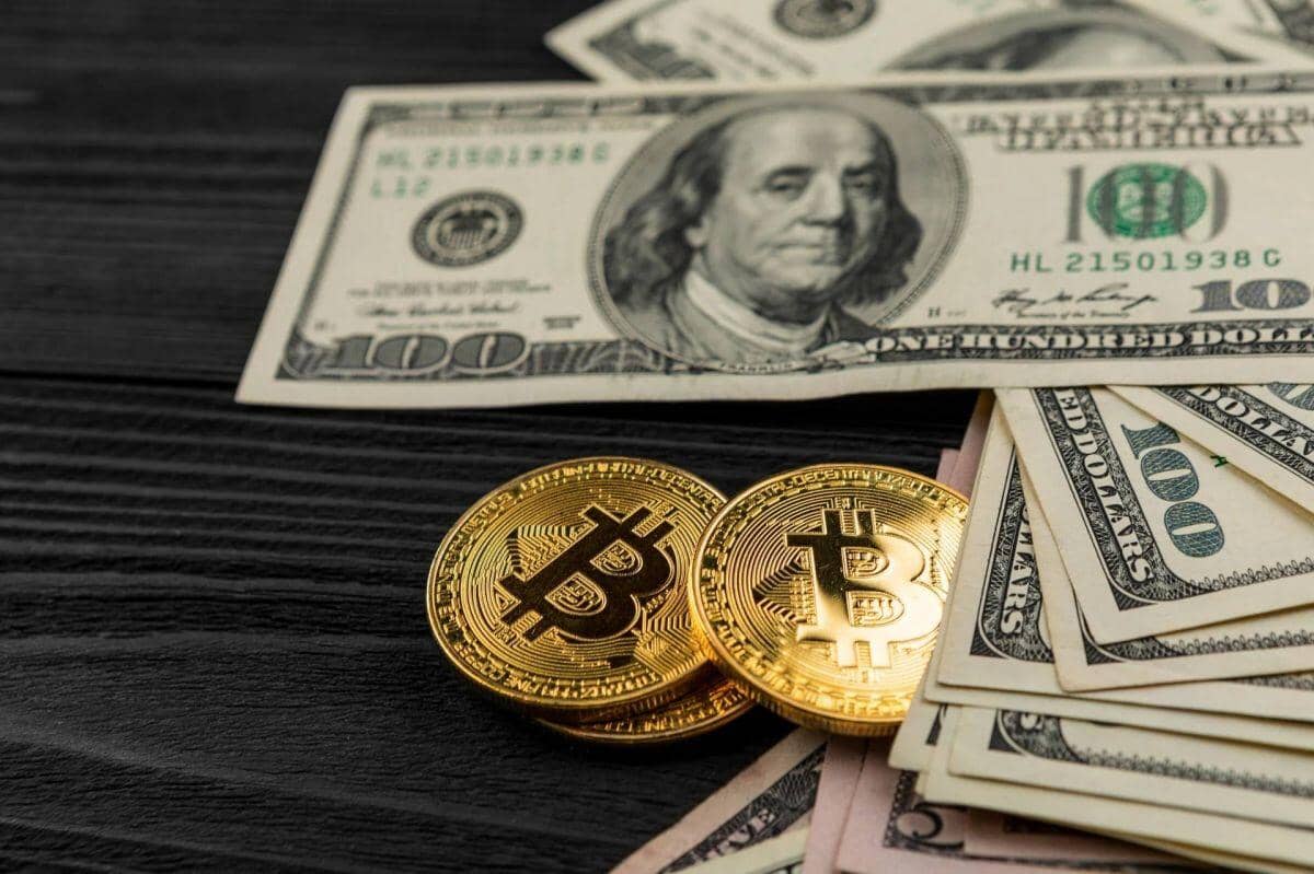 Trader ẩn danh kiếm lời 6,8 triệu USD nhờ "bắt đáy" trước thông báo của Trump