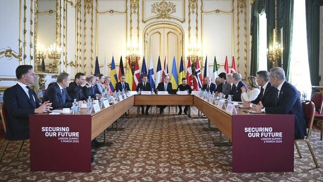 Anh thúc giục thành lập 'liên minh những nước sẵn sàng hỗ trợ Ukraine'