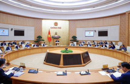 Thúc đẩy tăng trưởng kinh tế 8% trong năm 2025