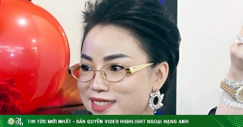 "Say sóng" giá vàng, nữ chủ tịch đi buôn vàng giả