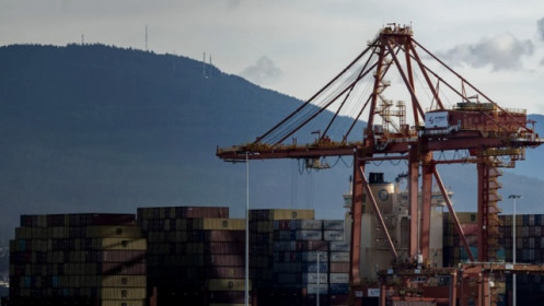 Chiến tranh thương mại: Trung Quốc áp thuế lên Canada, ông Trump dọa tăng thuế