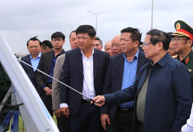Trình Thủ tướng việc đầu tư 11.000 tỷ 'lên đời' sân bay Chu Lai