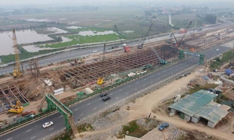 Xu hướng “bùng nổ” đầu tư công 2025: Cơ hội lớn cho ngành Xây dựng, Vật liệu