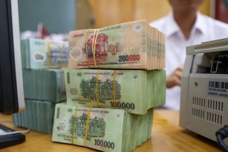 Lãi suất giảm và thách thức điều hành tiền tệ