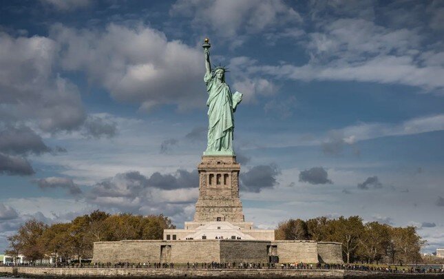 Nghị sĩ Pháp kêu gọi Mỹ trả Tượng Nữ thần Tự do ảnh 1