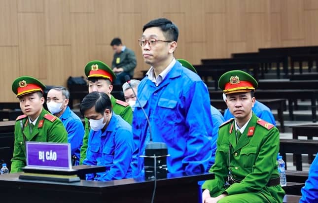 Hình ảnh nhóm bị cáo tạo điều kiện cho Cty AIC trúng thầu dự án do VNCERT làm chủ đầu tư ảnh 8