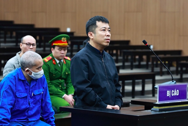 Hình ảnh nhóm bị cáo tạo điều kiện cho Cty AIC trúng thầu dự án do VNCERT làm chủ đầu tư ảnh 6
