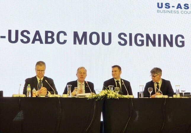 Hơn 60 doanh nghiệp Mỹ đến Việt Nam làm gì?