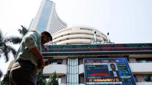 Rút tiền khỏi chứng khoán Ấn Độ, nhà đầu tư mua cổ phiếu Trung Quốc