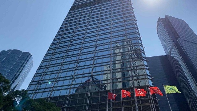 Đế chế của Lý Gia Thành hướng sang châu Âu giữa căng thẳng ở cảng Panama