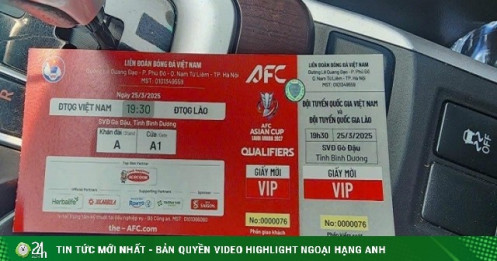 Người hâm mộ “đỏ mắt” tìm vé trận Việt Nam - Lào trước giờ bóng lăn