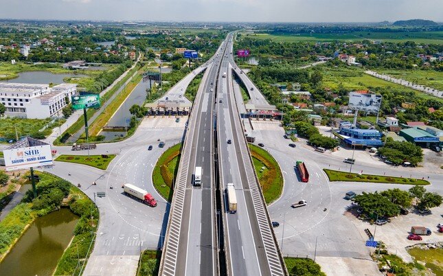 Rà soát việc huy động vốn mở rộng 2 tuyến cao tốc trọng điểm