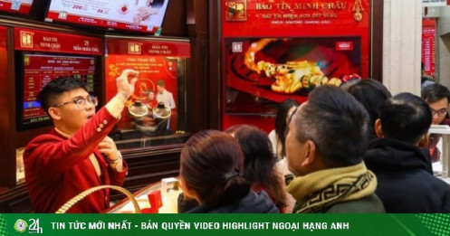 Giá vàng 27/3 tăng vượt mức 99 triệu đồng/lượng, chuyên gia “bật mí” người quyết định lên xuống?