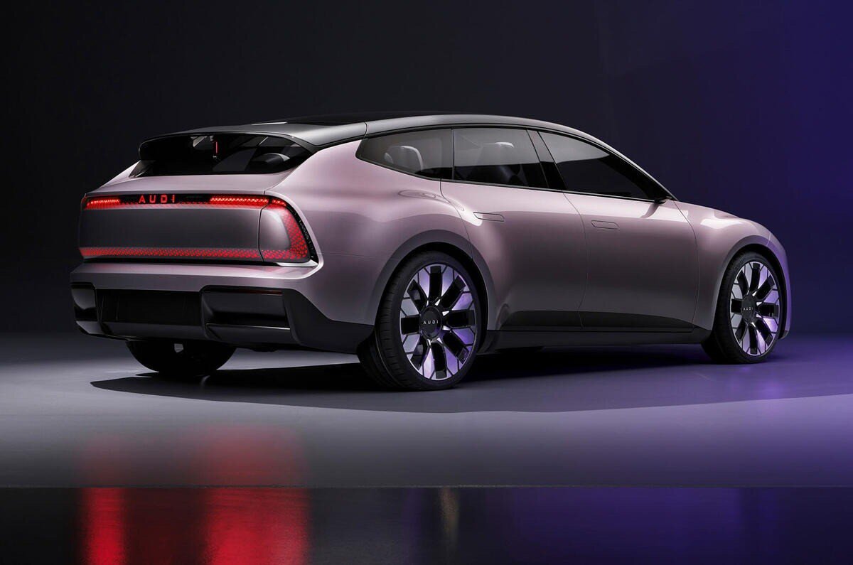 Audi ra mắt xe điện thiết kế tương lai, sạc 10 phút đi 300 km