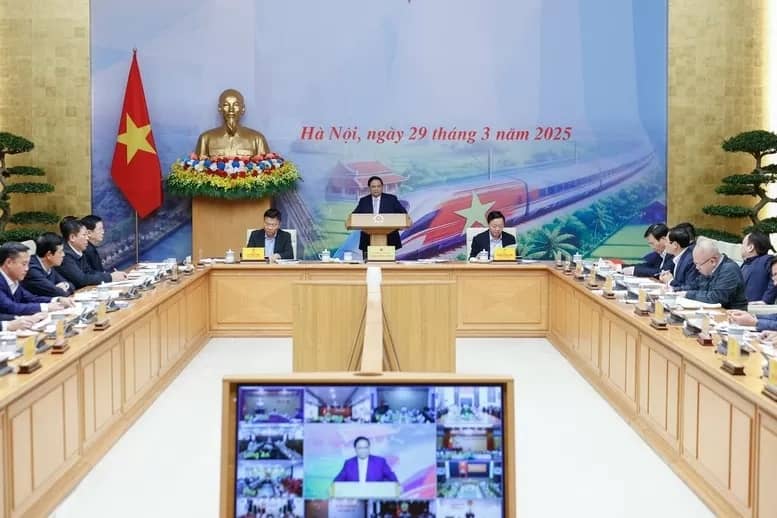 Phiên họp thứ nhất của Ban Chỉ đạo các công trình trọng điểm, dự án quan trọng quốc gia lĩnh vực đường sắt - Ảnh: VGP/Nhật Bắc 