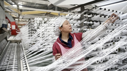 Kinh tế Trung Quốc có thêm tín hiệu tốt, giới chuyên gia vẫn bi quan