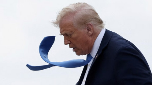 Tỷ lệ ủng hộ ông Trump giảm xuống mức thấp nhất kể từ khi nhậm chức